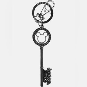 Disney Mickey Mouse Pewter Key Keychain